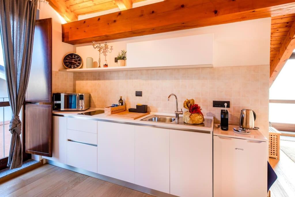 Charming 2.5Room Flat In Center Of Монфорте-д'Альба Экстерьер фото